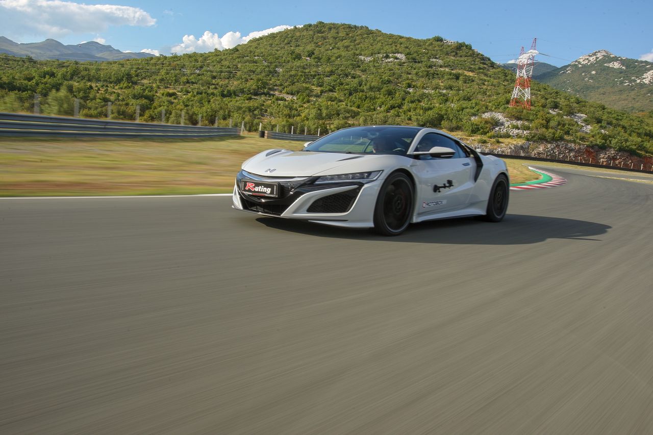 Image forHonda NSX na Automotodromu Grobnik – Prorok svoga vremena