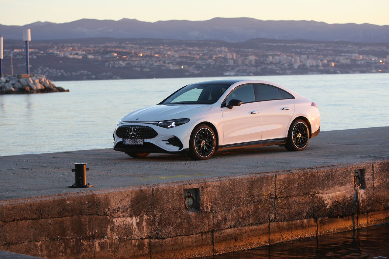 Image forMercedes CLA 250+ EQ AMG Line – Učinkovitost sa stilom