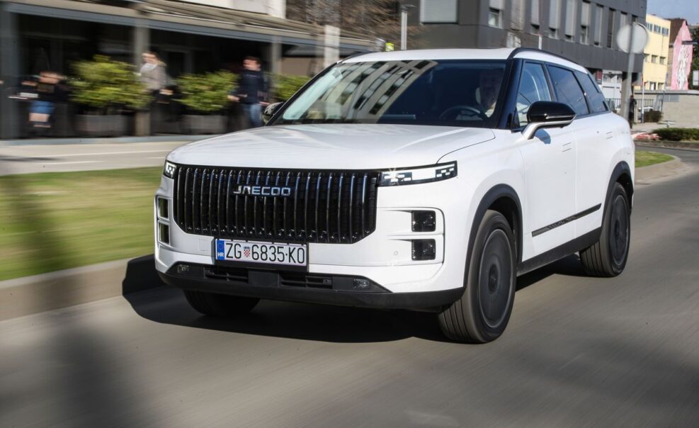 Jaecoo 7 SHS-P Elite – Miriše na Range Rover