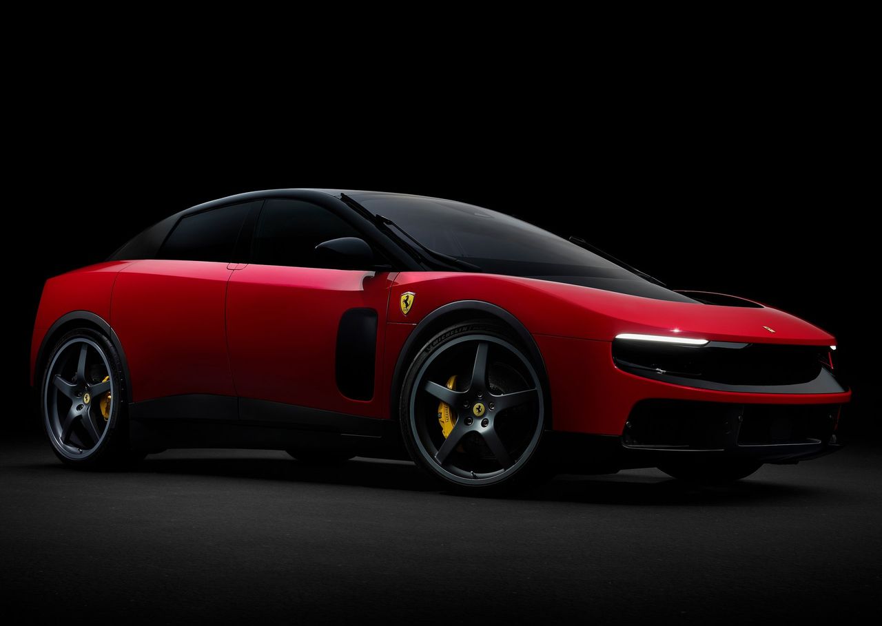 Image forFerrari Luce – Ferrari koji nitko nije tražio?